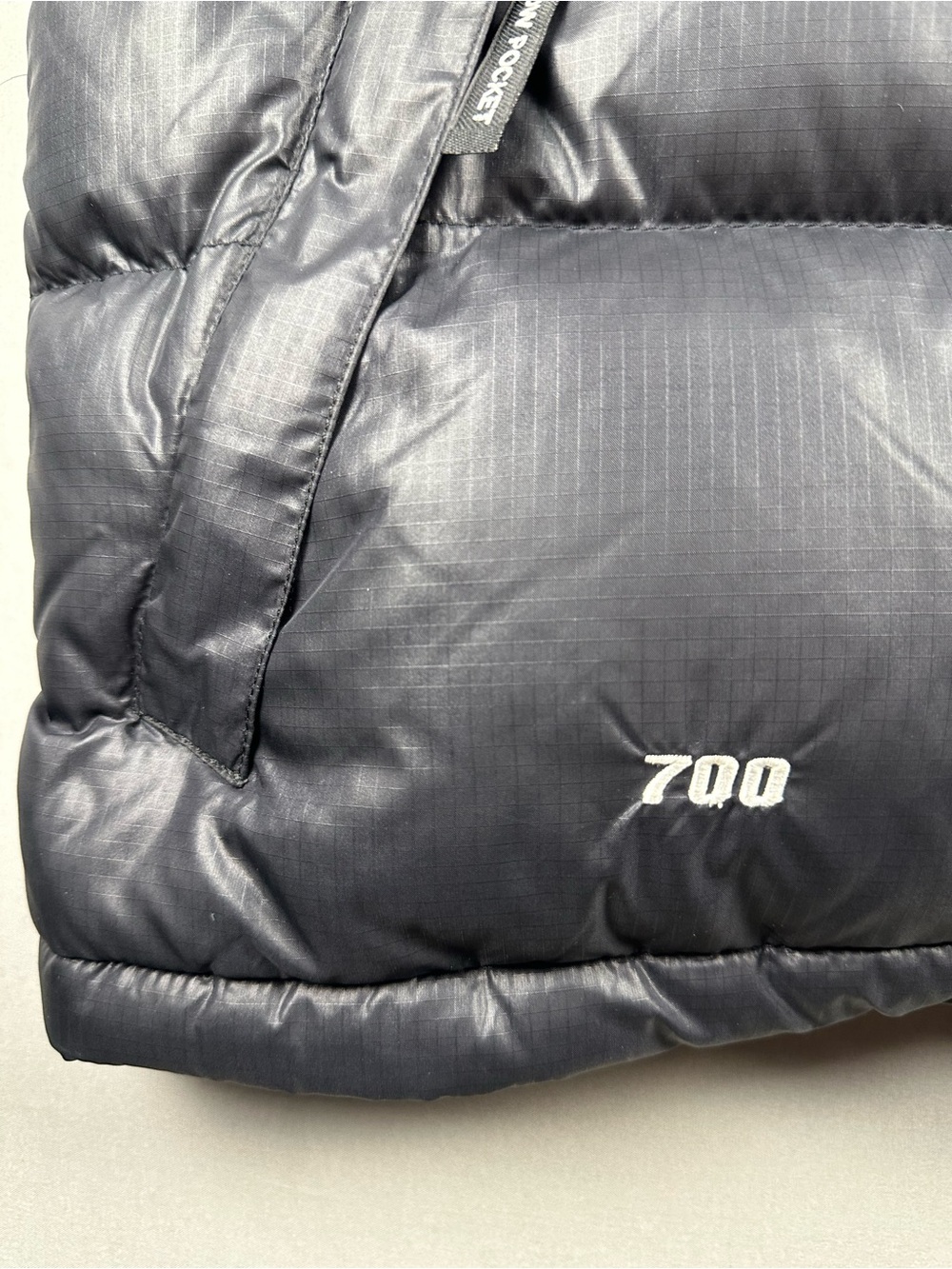 VINTAGE The North Face 1996 Retro Nuptse Vest, 700-Fill Goose Down - Women Large - Picture 6 of 14
